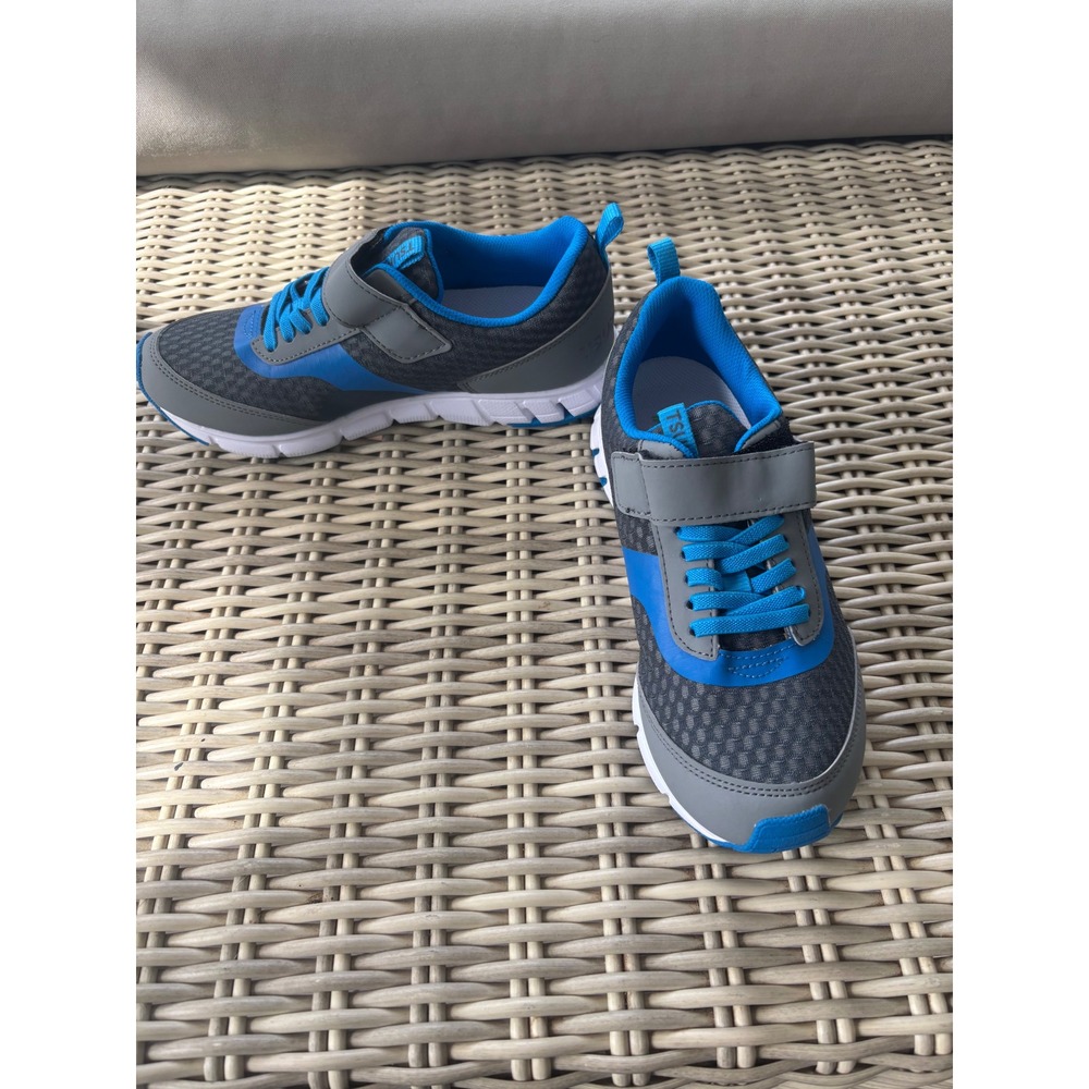 Tsukihoshi LIKE NEW Velocity Kids Sneakers‎ Size 3.5 Machine Washable comfort